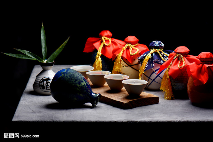 白酒 穿越時光的東方瓊漿